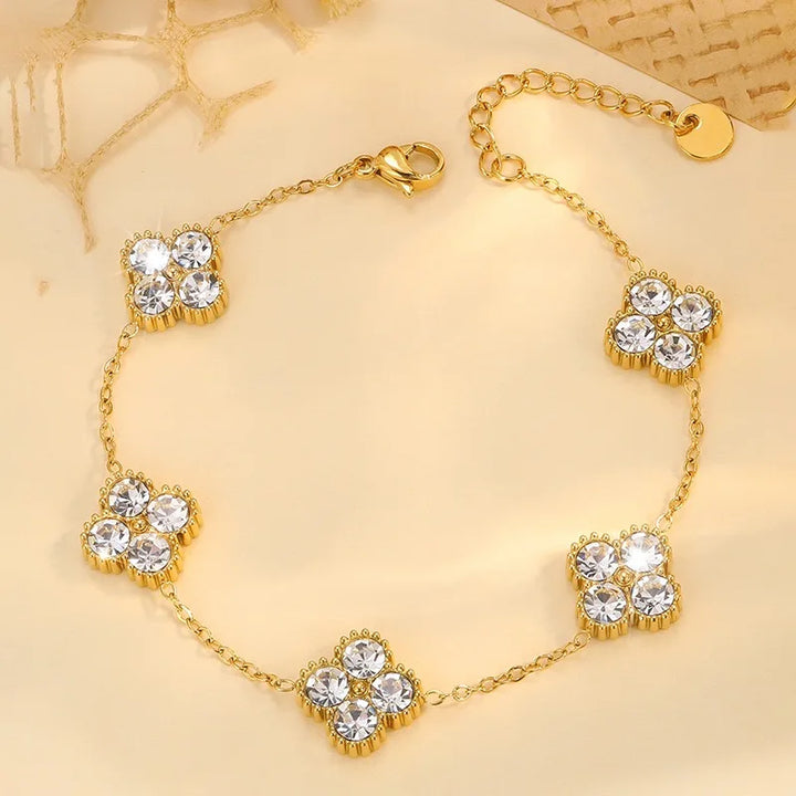 Jardin Charm Bracelet – Clover style