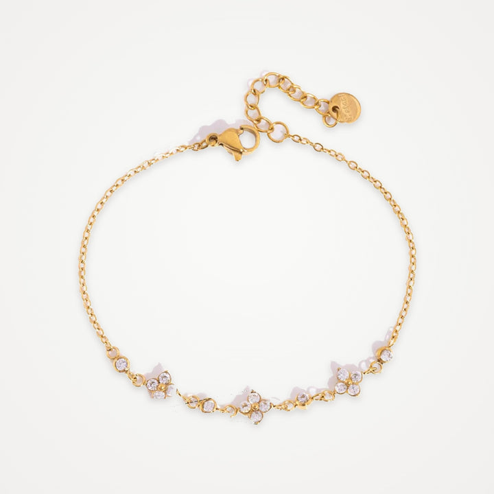 Petite Clover Bracelet lying flat
